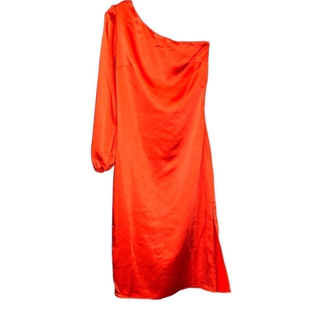 NWT SKIES ARE BLUE Women’s Red Dress Smooth Fabric Like Satin Classic & Elegant.